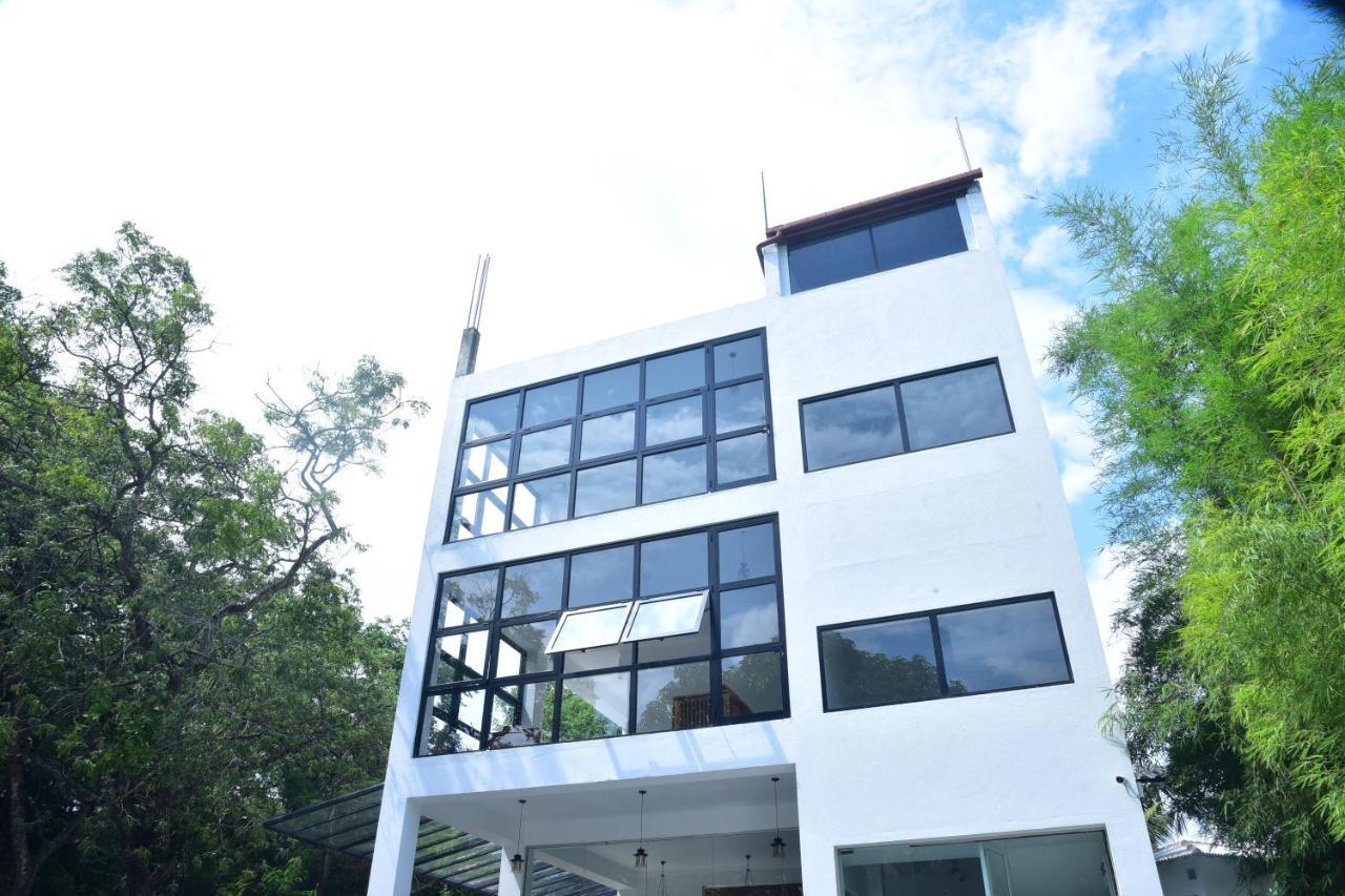 Hotel Eden Grand Dambulla Esterno foto