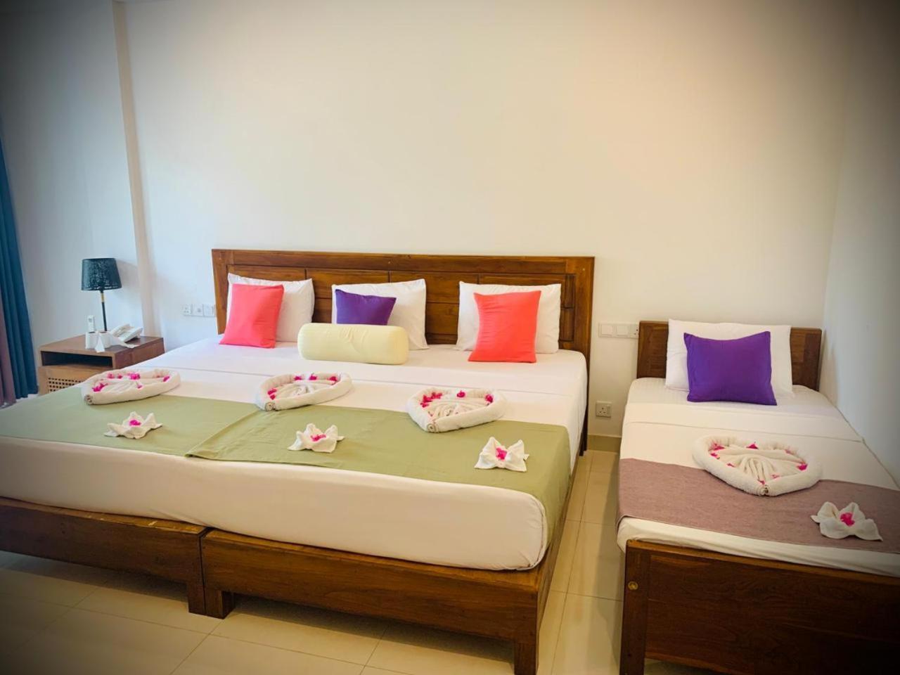 Hotel Eden Grand Dambulla Esterno foto
